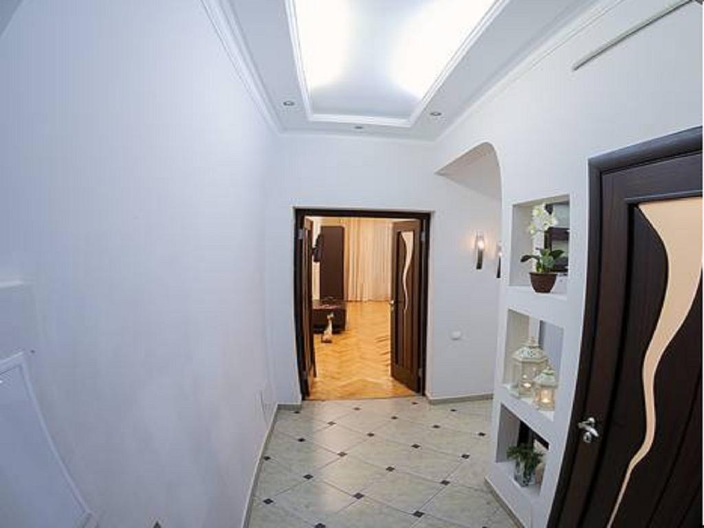 1 Minute To Rynok Square Apartment Lviv Ruang foto